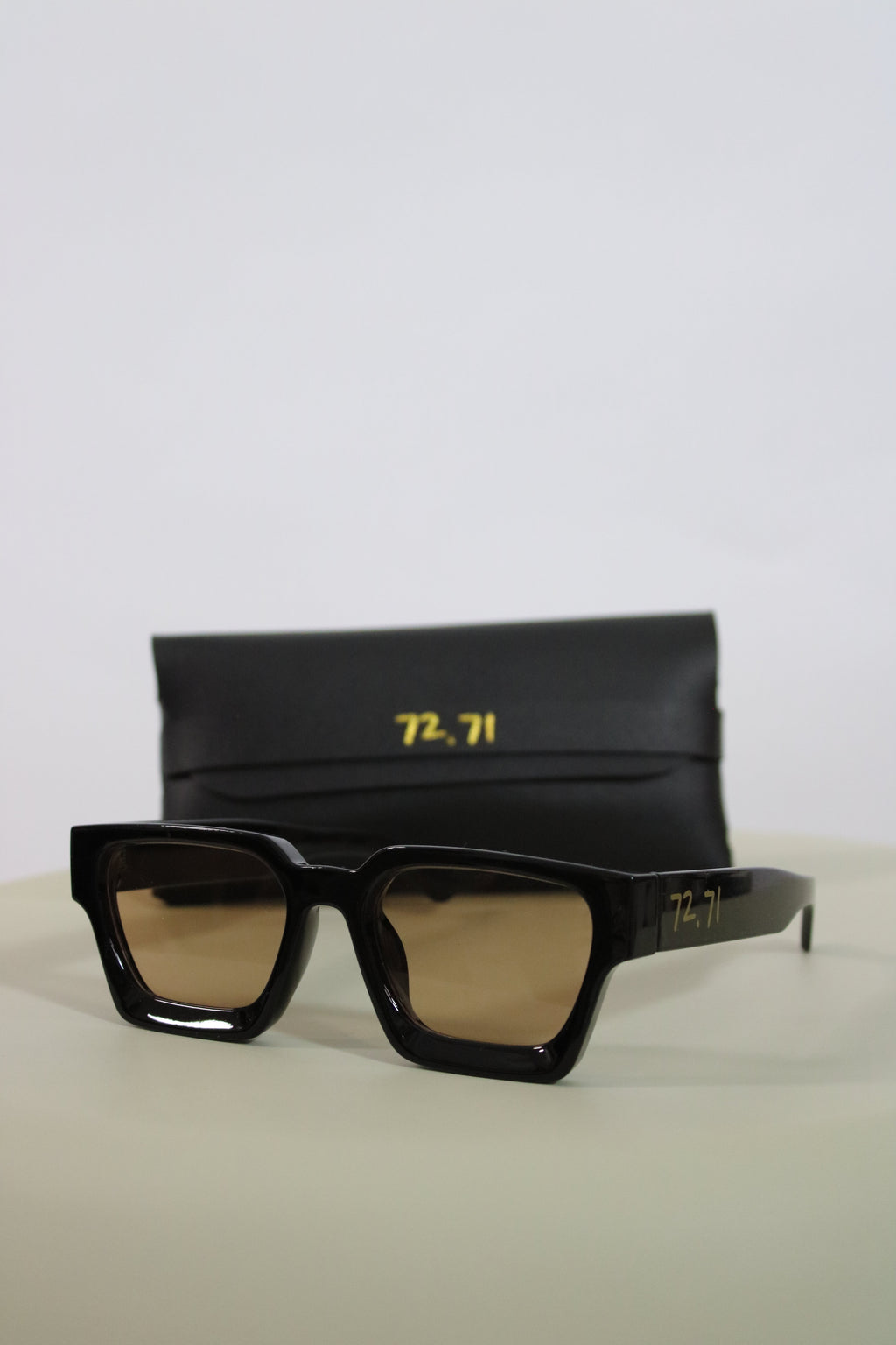 Sunglasses Black Brown