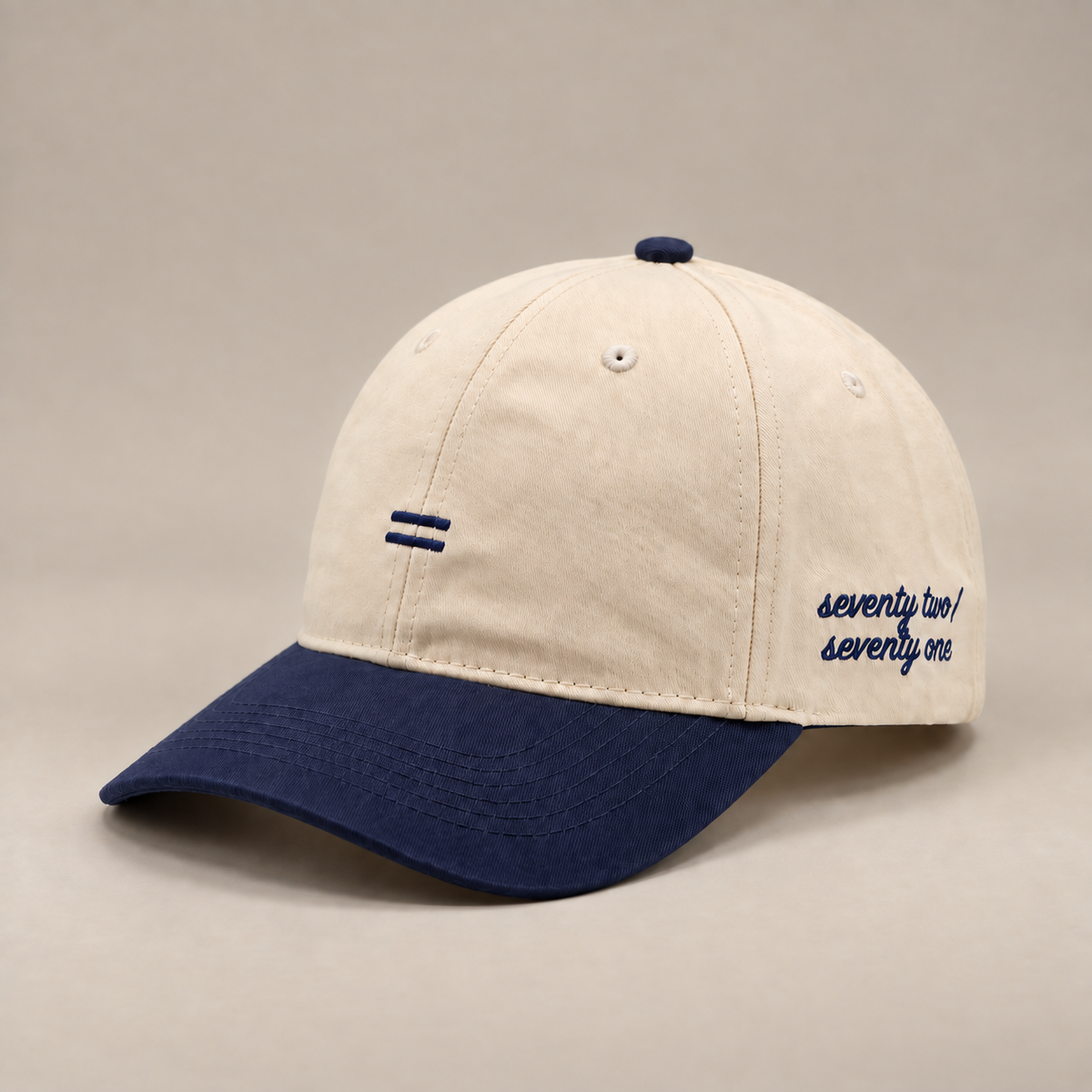 Cap crème met navy klep van 72.71 Clothing – productfoto