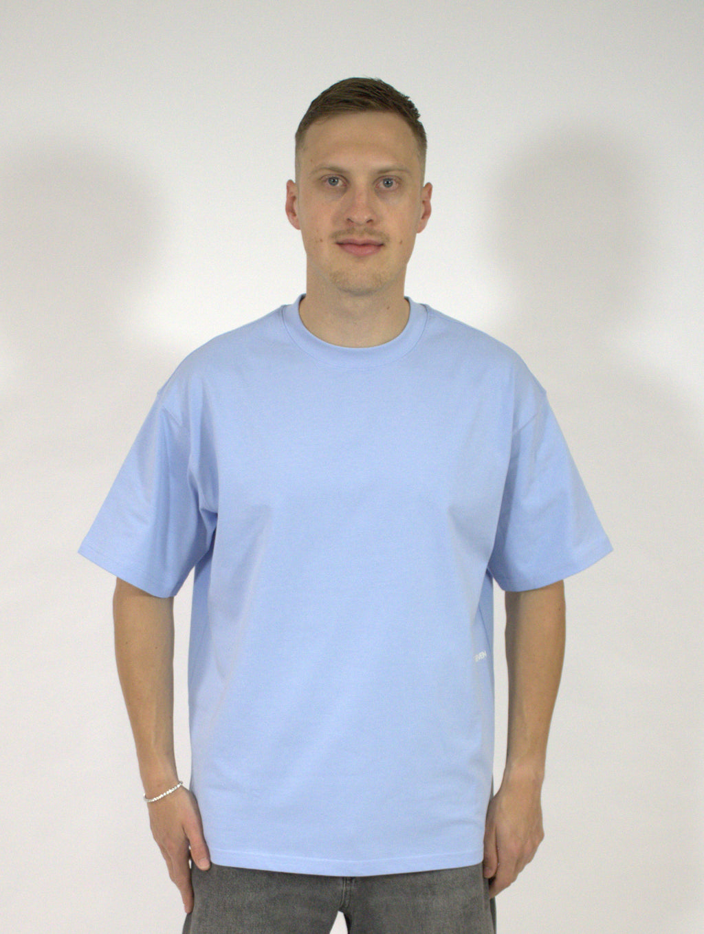 Flower T-shirt – Light Blue