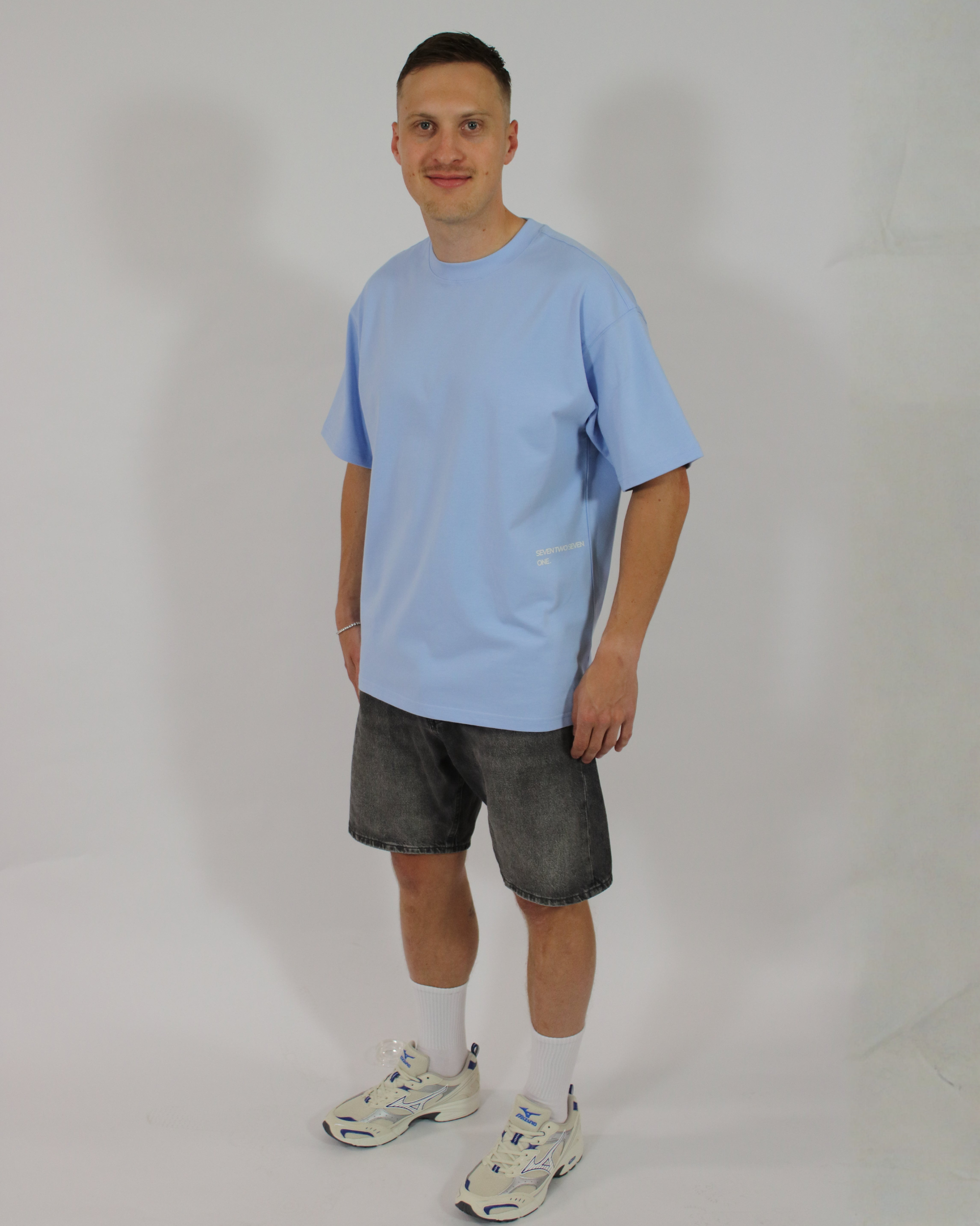 Flower T-shirt – Light Blue