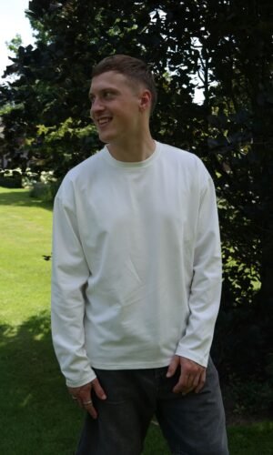 Basic wit longsleeve van 72.71 voorkant productfoto