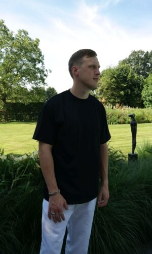 Basic zwart-shirt van 72.71 voorkant productfoto